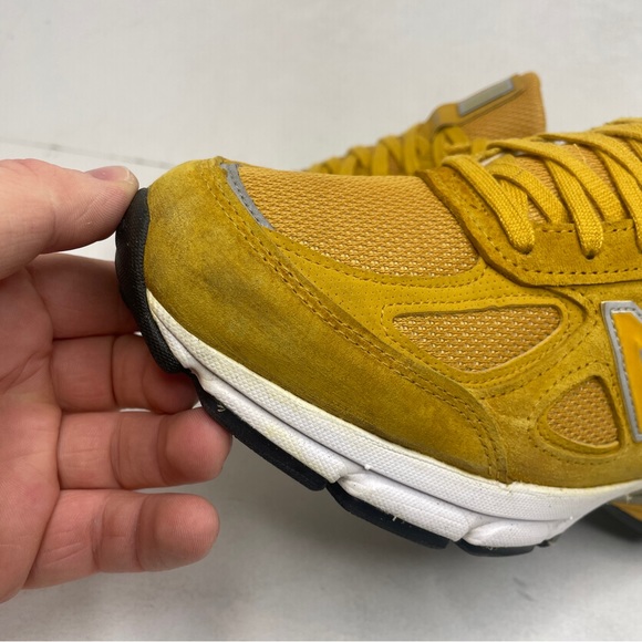 New Balance 990v4 “Yellow” - Picture 9 of 13